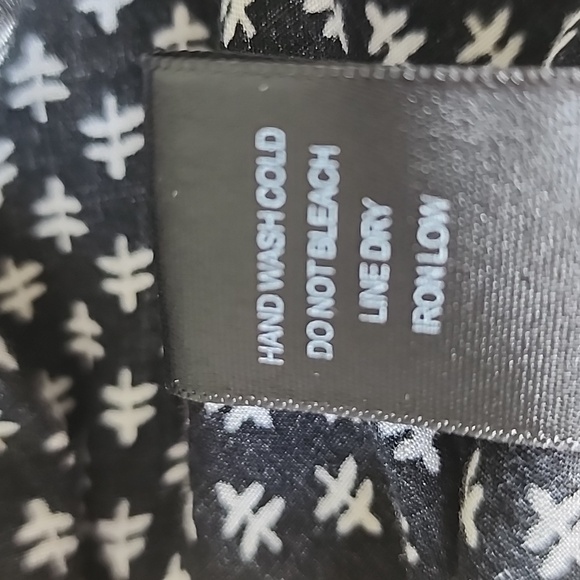 B SKIES ARE BLUE TOP - Picture 11 of 11